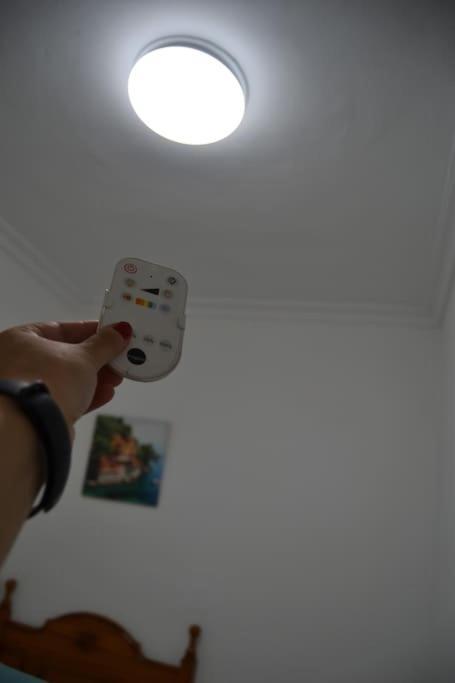 Cozy And Well Connected Apartment Seville Luaran gambar