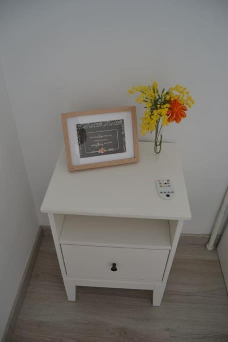 Cozy And Well Connected Apartment Seville Luaran gambar