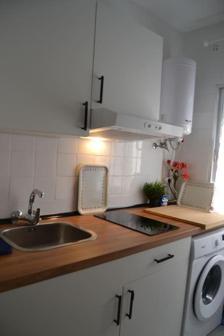 Cozy And Well Connected Apartment Seville Luaran gambar