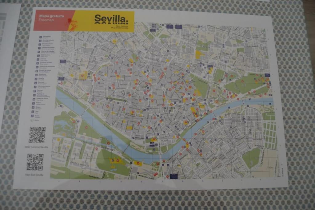 Cozy And Well Connected Apartment Seville Luaran gambar