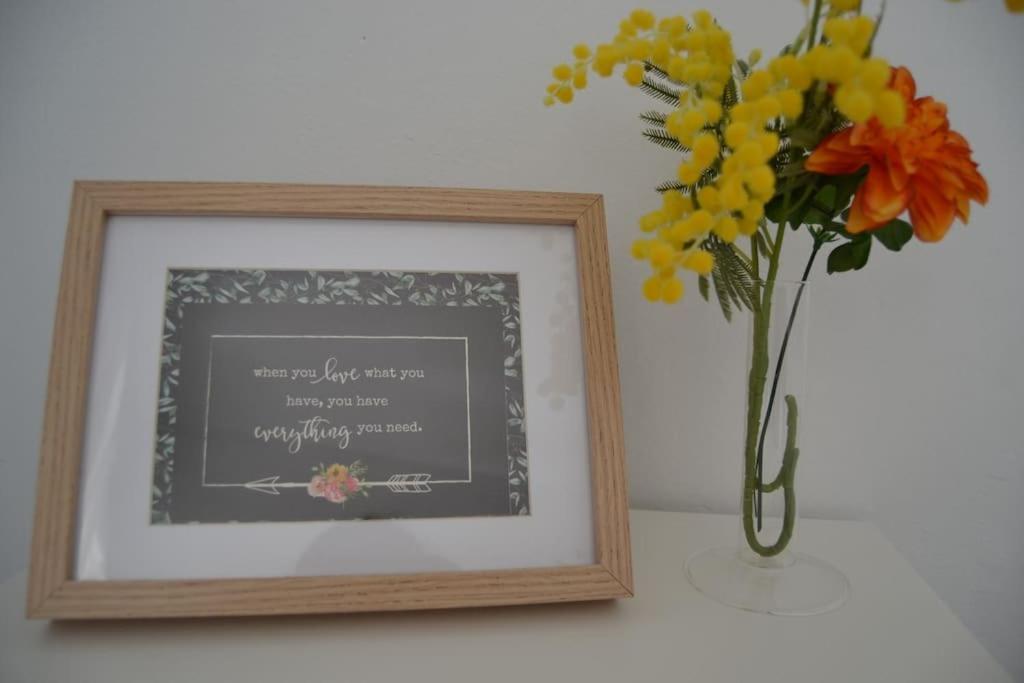 Cozy And Well Connected Apartment Seville Luaran gambar