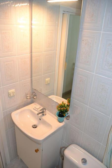 Cozy And Well Connected Apartment Seville Luaran gambar